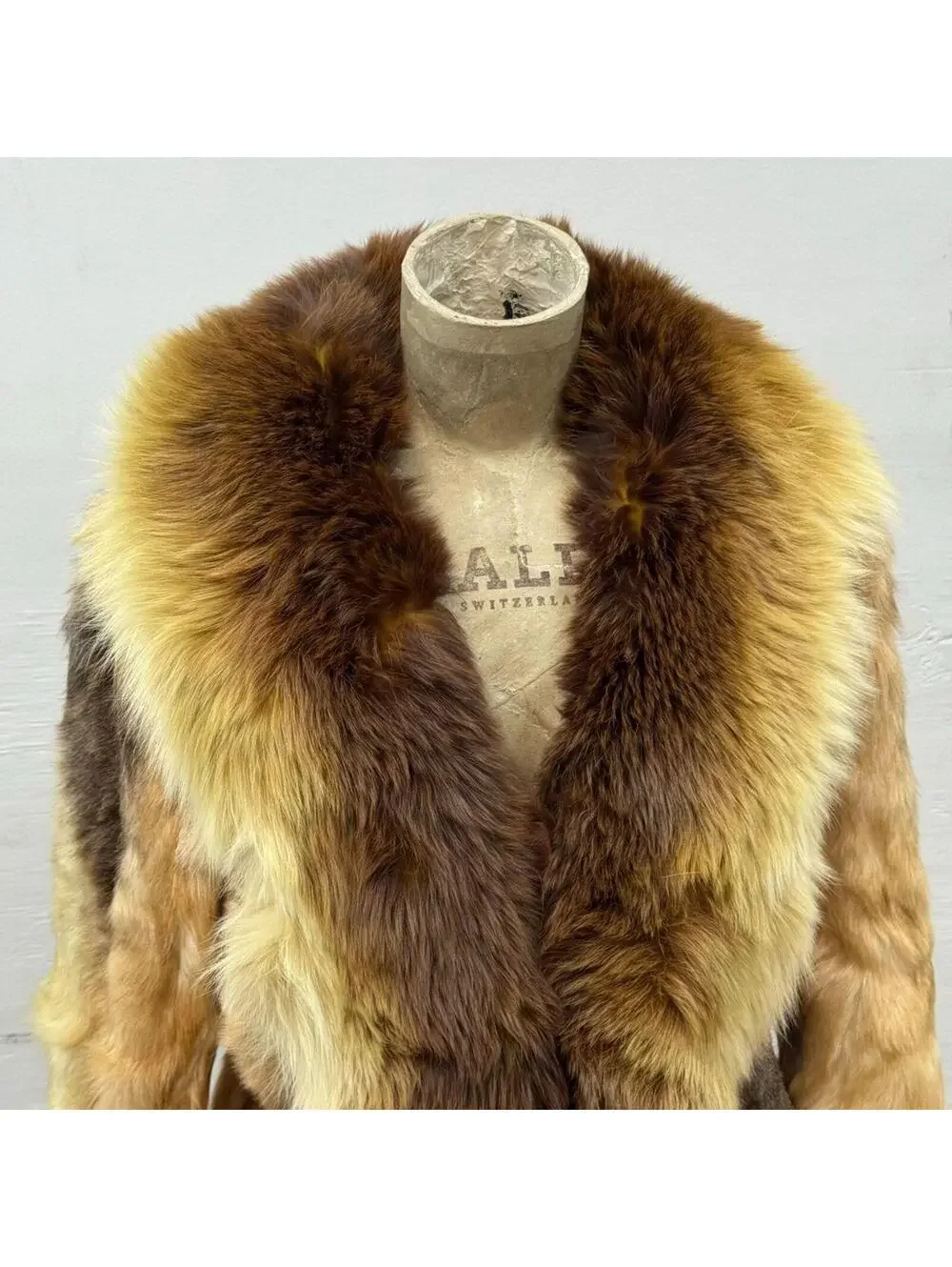 Vintage Y2K Brown Calfskin & Fox Fur Jacket - Picture 4 of 8